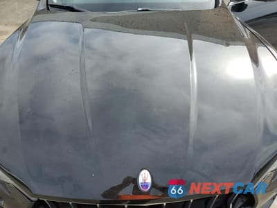Zdjęcie 13 z 14 samochodu: 2017 MASERATI LEVANTE VIN:ZN661XUA4HX256596 - miniatura