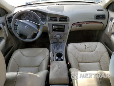 Zdjęcie 8 z 13 samochodu: 2003 VOLVO V70 VIN:YV1SW61T732301158 - miniatura