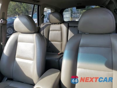 Zdjęcie 10 z 13 samochodu: 2002 HYUNDAI SANTA FE GLS VIN:KM8SC13D92U170093 - miniatura