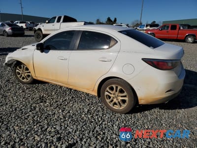 Drugie zdjęcie samochodu z przodu: 2018 TOYOTA YARIS IA VIN:3MYDLBYV0JY316995 - miniatura