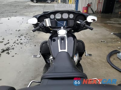 Zdjęcie 6 z 10 samochodu: 2019 HARLEY-DAVIDSON FLHTCUTG VIN:1HD1MAF18KB858448 - miniatura