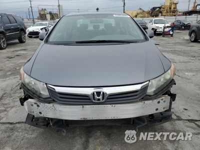 Piąte zdjęcie samochodu w środku: 2012 HONDA CIVIC LX VIN:19XFB2F52CE389786 - miniatura