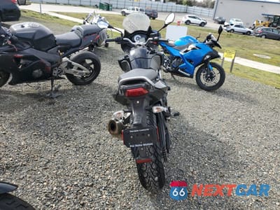 Czwarte zdjęcie samochodu z boku: 2013 APRILIA MANA 850 GT VIN:ZD4RCC015DS000289 - miniatura