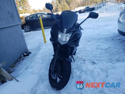 Drugie zdjęcie samochodu z przodu: 2014 YAMAHA FZ6 R VIN:JYARJ18E7EA012931 - miniatura