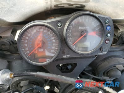 Zdjęcie 7 z 10 samochodu: 2006 KAWASAKI ZX600 J1 VIN:JKAZX4J136A059350 - miniatura