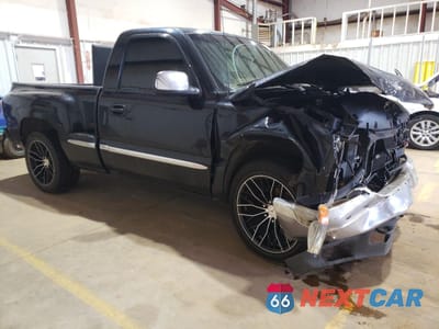 Czwarte zdjęcie samochodu z boku: 2000 GMC NEW SIERRA C1500 VIN:1GTEC14T2YZ291728 - miniatura