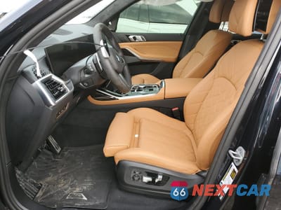 Zdjęcie 7 z 14 samochodu: 2025 BMW X7 XDRIVE40I VIN:5UX23EM00S9Y58881 - miniatura