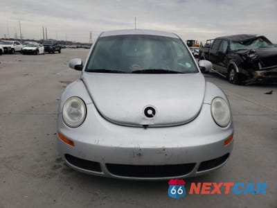 Piąte zdjęcie samochodu w środku: 2006 VOLKSWAGEN NEW BEETLE 2.5L VIN:3VWPW31C56M422212 - miniatura