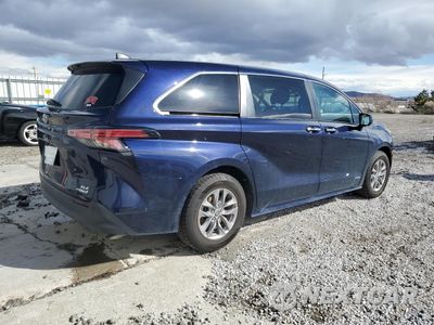 Trzecie zdjęcie samochodu z tyłu: 2021 TOYOTA SIENNA XLE VIN:5TDYSKFC8MS032403 - miniatura