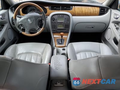 Zdjęcie 8 z 14 samochodu: 2003 JAGUAR X-TYPE 3.0 VIN:SAJEA51C13WD39882 - miniatura