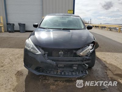 Piąte zdjęcie samochodu w środku: 2018 NISSAN SENTRA S VIN:3N1AB7AP7JY306769 - miniatura