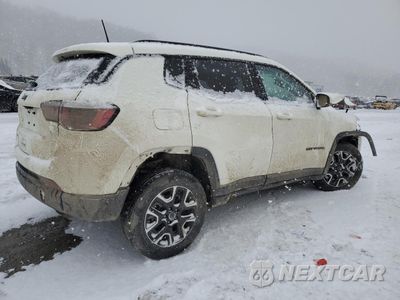 Trzecie zdjęcie samochodu z tyłu: 2019 JEEP COMPASS SPORT VIN:3C4NJDAB3KT847028 - miniatura