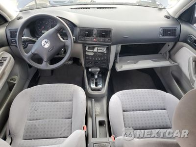 Zdjęcie 8 z 12 samochodu: 2002 VOLKSWAGEN GOLF GLS VIN:9BWGB21J524023951 - miniatura