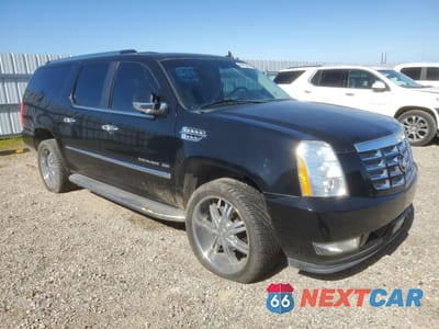Czwarte zdjęcie samochodu z boku: 2011 CADILLAC ESCALADE ESV VIN:1GYS3GEF3BR269222 - miniatura