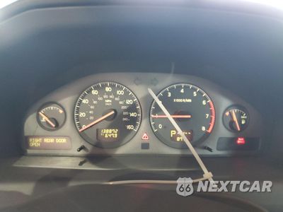 Zdjęcie 9 z 13 samochodu: 2001 VOLVO V70 T5 TURBO VIN:YV1SW53D111026051 - miniatura