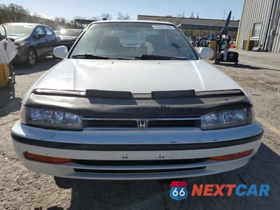 Piąte zdjęcie samochodu w środku: 1992 HONDA ACCORD LX VIN:1HGCB7651NA134926 - miniatura