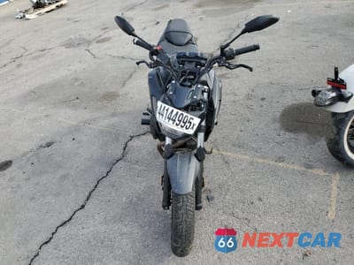 Piąte zdjęcie samochodu w środku: 2019 YAMAHA MT07 C VIN:JYARM27Y1KA001301 - miniatura