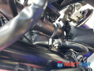 Zdjęcie 9 z 9 samochodu: 2024 YAMAHA YZFR7 VIN:JYARM38Y8RA002430 - miniatura