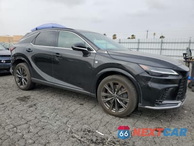 Czwarte zdjęcie samochodu z boku: 2024 LEXUS RX 350 BASE VIN:2T2BAMCA2RC041598 - miniatura