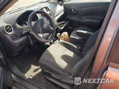 Zdjęcie 7 z 12 samochodu: 2017 NISSAN VERSA S VIN:3N1CN7AP6HL857346 - miniatura