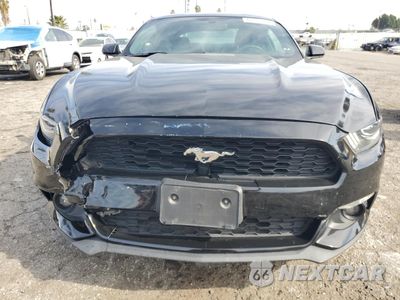 Piąte zdjęcie samochodu w środku: 2017 FORD MUSTANG VIN:1FA6P8TH7H5305926 - miniatura