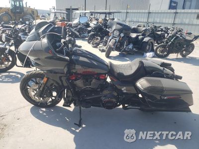 Trzecie zdjęcie samochodu z tyłu: 2024 HARLEY-DAVIDSON FLTRXSTSE VIN:1HD1TL817RB950317 - miniatura