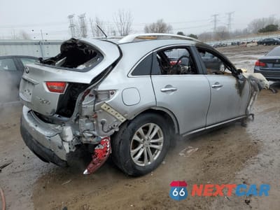 Trzecie zdjęcie samochodu z tyłu: 2017 INFINITI QX70 VIN:JN8CS1MU0HM142450 - miniatura