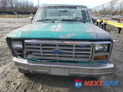 Piąte zdjęcie samochodu w środku: 1986 FORD F150 VIN:1FTEF15Y4GNB21667 - miniatura