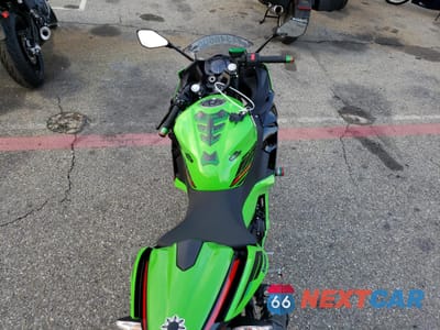 Zdjęcie 6 z 10 samochodu: 2023 KAWASAKI EX400 VIN:JKAEXKG12PDAK4764 - miniatura