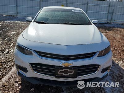 Piąte zdjęcie samochodu w środku: 2017 CHEVROLET MALIBU LT VIN:1G1ZE5ST4HF232888 - miniatura