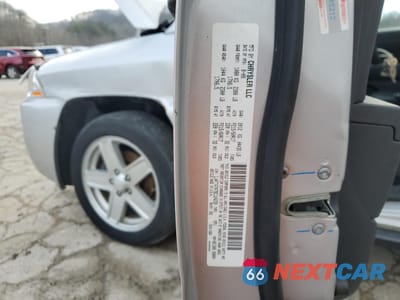 Zdjęcie 15 z 15 samochodu: 2009 JEEP COMPASS SPORT VIN:1J4FT47A79D124239 - miniatura