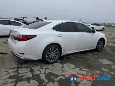 Trzecie zdjęcie samochodu z tyłu: 2018 LEXUS ES 300H VIN:JTHBW1GG1J2178603 - miniatura
