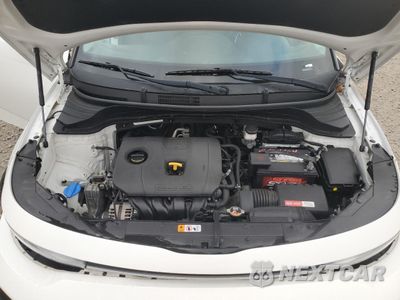 Zdjęcie 11 z 12 samochodu: 2021 KIA SOUL LX VIN:KNDJ23AUXM7136683 - miniatura