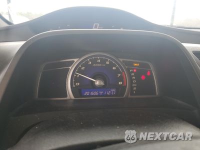 Zdjęcie 9 z 14 samochodu: 2010 HONDA CIVIC LX VIN:19XFA1F5XAE011127 - miniatura