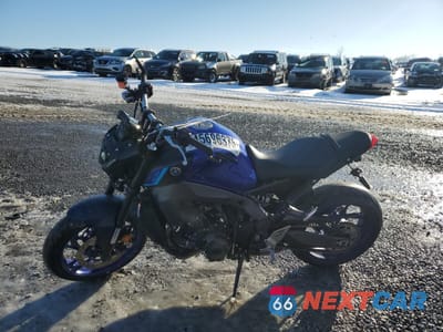 Trzecie zdjęcie samochodu z tyłu: 2023 YAMAHA MT09 VIN:JYARN71E1PA003789 - miniatura