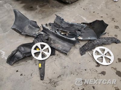 Zdjęcie 15 z 16 samochodu: 2014 TOYOTA PRIUS VIN:JTDKN3DU2E1842249 - miniatura