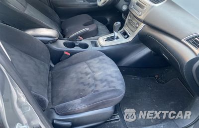 Piąte zdjęcie samochodu w środku: 2013 NISSAN SENTRA S VIN:3N1AB7AP9DL742055 - miniatura