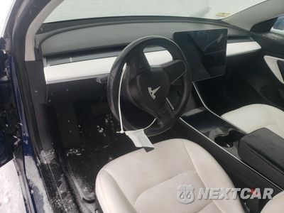 Zdjęcie 8 z 12 samochodu: 2019 TESLA MODEL 3 VIN:5YJ3E1EA2KF314906 - miniatura