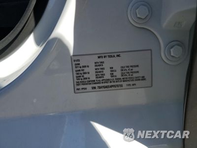 Zdjęcie 14 z 14 samochodu: 2023 TESLA MODEL Y VIN:7SAYGAEE4PF670755 - miniatura