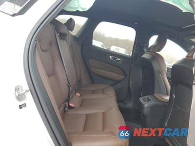 Zdjęcie 11 z 14 samochodu: 2024 VOLVO XC60 PLUS VIN:YV4L12RL1R1711424 - miniatura