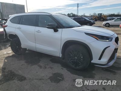Czwarte zdjęcie samochodu z boku: 2023 TOYOTA HIGHLANDER L VIN:5TDKDRAH2PS507740 - miniatura