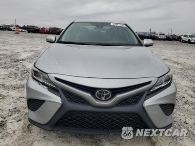Piąte zdjęcie samochodu w środku: 2020 TOYOTA CAMRY SE VIN:4T1G11AK5LU908096 - miniatura