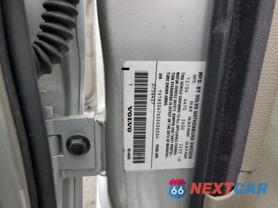 Zdjęcie 12 z 12 samochodu: 2005 VOLVO S60 T5 VIN:YV1RS547652456564 - miniatura