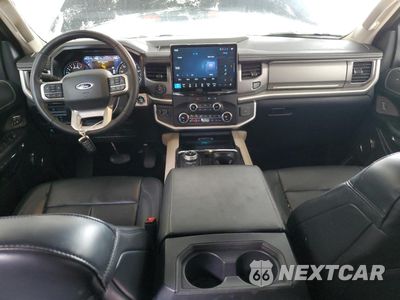 Zdjęcie 8 z 14 samochodu: 2022 FORD EXPEDITION XLT VIN:1FMJU1JT6NEA50754 - miniatura
