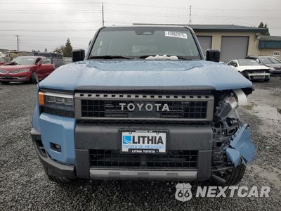 Piąte zdjęcie samochodu w środku: 2025 TOYOTA LAND CRUISER BASE VIN:JTEABFAJXSK029761 - miniatura