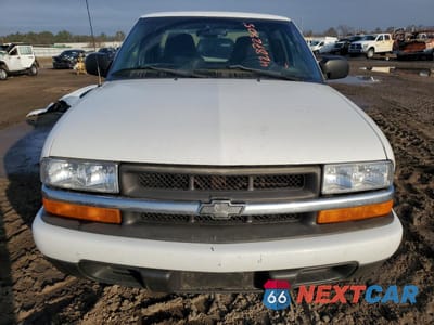 Piąte zdjęcie samochodu w środku: 2003 CHEVROLET S TRUCK S10 VIN:1GCCS19H938265950 - miniatura