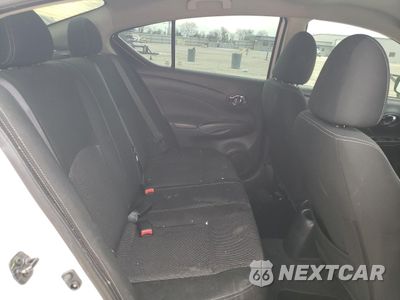 Zdjęcie 10 z 13 samochodu: 2017 NISSAN VERSA S VIN:3N1CN7AP8HK468715 - miniatura