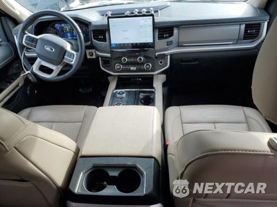 Zdjęcie 8 z 16 samochodu: 2022 FORD EXPEDITION XLT VIN:1FMJU1JT3NEA36374 - miniatura