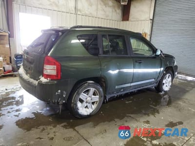 Trzecie zdjęcie samochodu z tyłu: 2007 JEEP COMPASS VIN:1J8FT47W37D118879 - miniatura