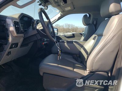 Zdjęcie 7 z 12 samochodu: 2023 FORD F150 VIN:1FTMF1C52PKF28389 - miniatura
